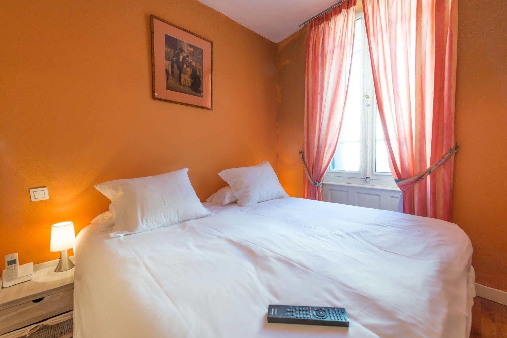 Europe Hôtel Castres  Ngoại thất bức ảnh